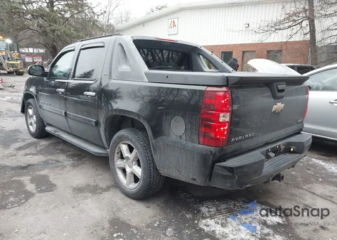 2008 Chevrolet Avalanche 1500 Ltz z USA, uszkodzony, nr VIN 3GNFK12348G236201